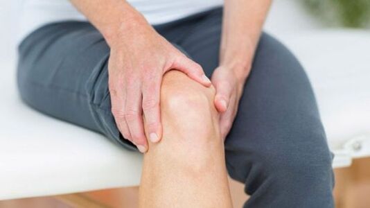 Болката в коляното е ключов симптом на остеоартрит на коляното