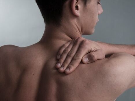 болки в гърба с цервикална остеохондроза